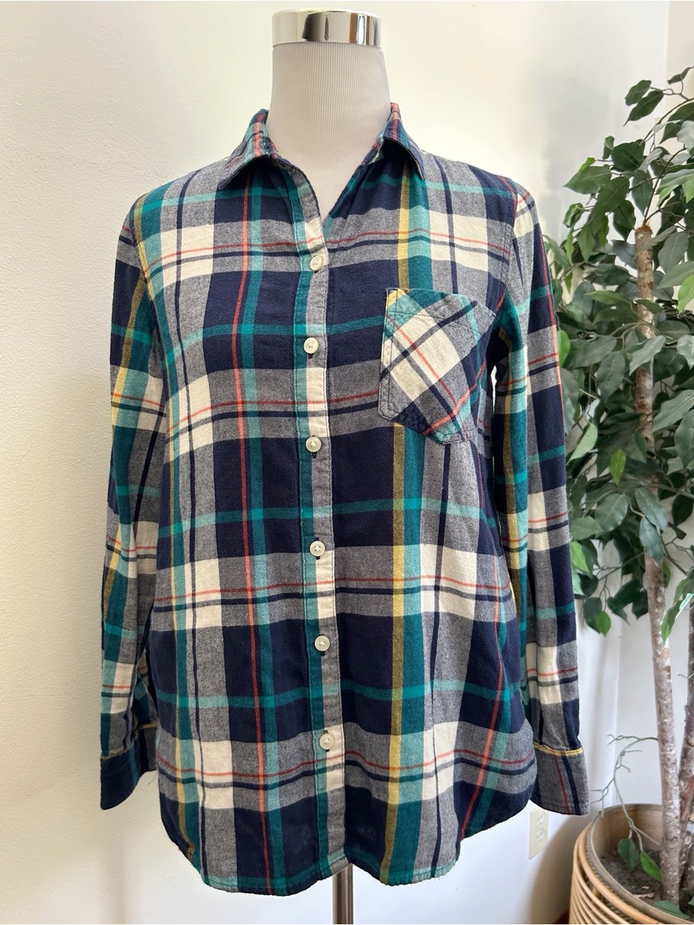 Old Navy The Classic Flannel Shirt
